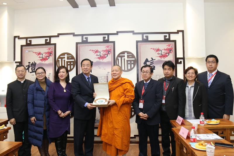 交流合作三:泰国海上丝绸之路孔子学院三所学校代表一行来访耽美小说
(3).JPG